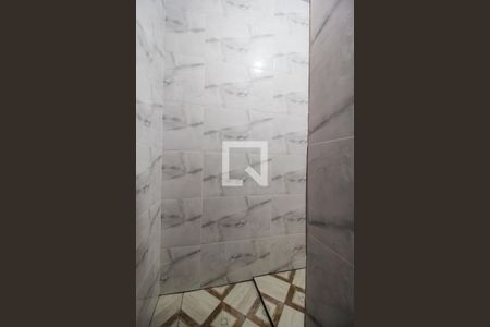 Banheiro de casa para alugar com 2 quartos, 48m² em Vila Sao Silvestre, Barueri