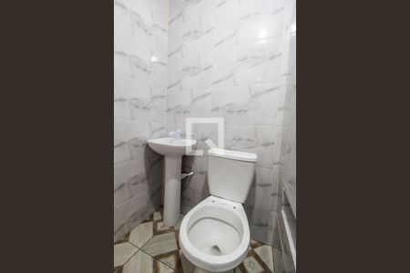 Banheiro de casa para alugar com 2 quartos, 48m² em Vila Sao Silvestre, Barueri