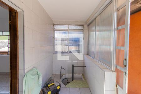 Área de Serviço de casa para alugar com 2 quartos, 114m² em Parque Santa Rita de Cassia, Cotia