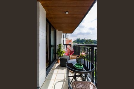 Varanda  de apartamento à venda com 3 quartos, 105m² em Real Parque, São Paulo