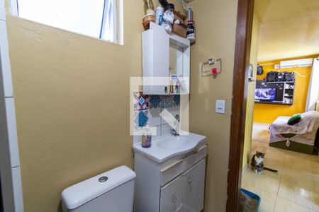 Banheiro de apartamento à venda com 2 quartos, 43m² em Vila Nova, Porto Alegre