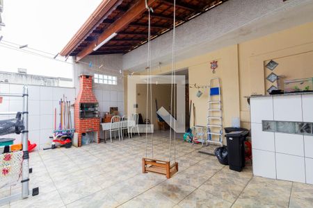 Casa à venda com 280m², 8 quartos e 5 vagasCASA 3: QUINTAL E ÁREA DE SERVIÇO