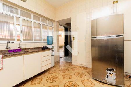 Casa à venda com 280m², 8 quartos e 5 vagasCASA 1: COZINHA
