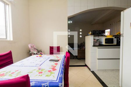 Casa à venda com 280m², 8 quartos e 5 vagasCASA 3: COZINHA