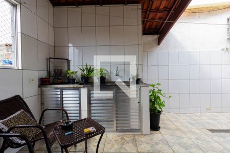 Casa à venda com 280m², 8 quartos e 5 vagasCASA 3: QUINTAL E ÁREA DE SERVIÇO
