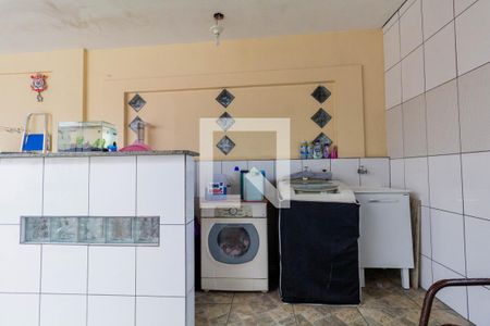 Casa à venda com 280m², 8 quartos e 5 vagasCASA 3: QUINTAL E ÁREA DE SERVIÇO