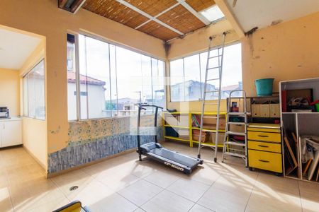 Casa à venda com 280m², 8 quartos e 5 vagasCASA 1: VARANDA