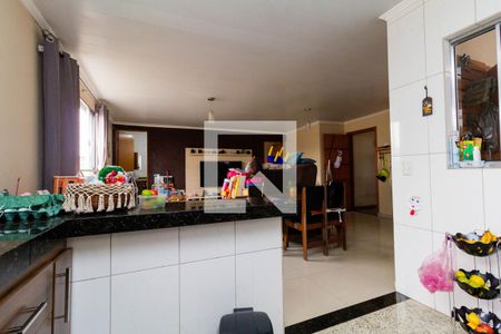 Casa à venda com 280m², 8 quartos e 5 vagasCASA 4: COZINHA