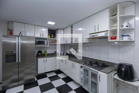 Cozinha de apartamento à venda com 3 quartos, 150m² em Alto Caiçaras, Belo Horizonte