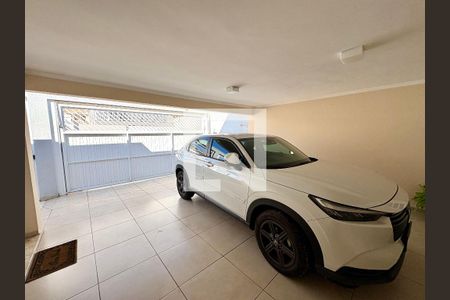Garagem de casa à venda com 6 quartos, 259m² em Vila Joaquina, Jundiaí