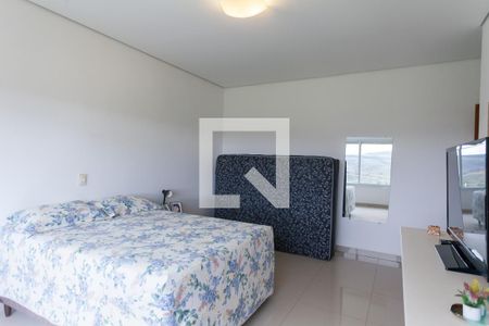 Suíte 1 de casa de condomínio à venda com 2 quartos, 295m² em Aconchego da Serra, Itabirito