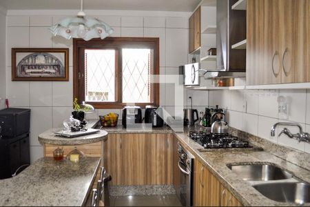 Cozinha de casa de condomínio à venda com 3 quartos, 230m² em Nonoai, Porto Alegre
