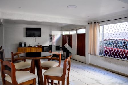 Garagem de casa de condomínio à venda com 3 quartos, 230m² em Nonoai, Porto Alegre
