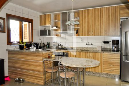 Cozinha de casa de condomínio à venda com 3 quartos, 230m² em Nonoai, Porto Alegre