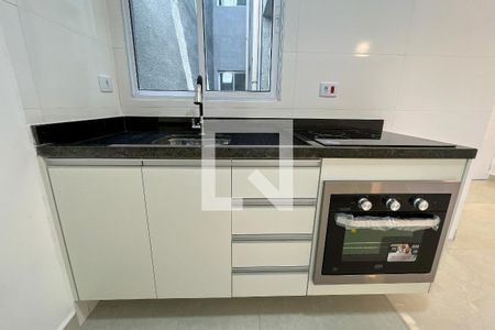 Cozinha de apartamento para alugar com 1 quarto, 30m² em Jardim Maristela, São Paulo