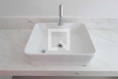Banheiro Social de apartamento à venda com 3 quartos, 78m² em Planalto, Belo Horizonte