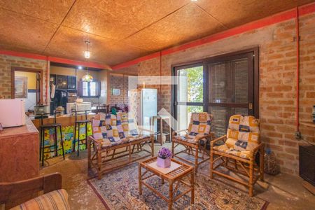 Sala de casa à venda com 2 quartos, 120m² em Cristal, Porto Alegre