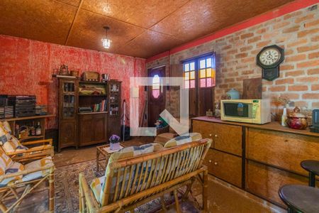 Sala de casa à venda com 2 quartos, 120m² em Cristal, Porto Alegre