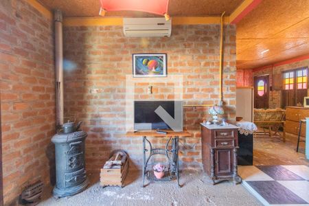 Sala de casa à venda com 2 quartos, 120m² em Cristal, Porto Alegre