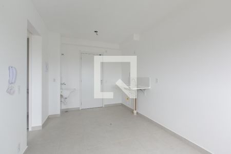 Sala / Cozinha de apartamento para alugar com 2 quartos, 32m² em Colônia (zona Leste), São Paulo