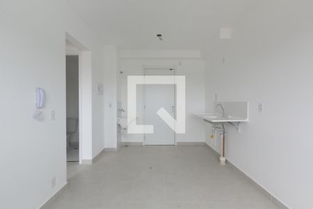 Sala / Cozinha de apartamento para alugar com 2 quartos, 32m² em Colônia (zona Leste), São Paulo
