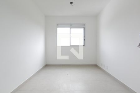 Sala / Cozinha de apartamento para alugar com 2 quartos, 32m² em Colônia (zona Leste), São Paulo