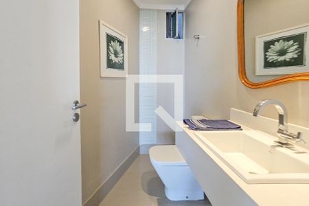 Lavabo de apartamento para alugar com 3 quartos, 180m² em Centro, Guarujá