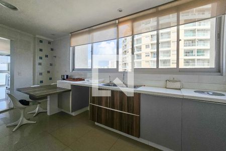 Cozinha de apartamento para alugar com 3 quartos, 180m² em Centro, Guarujá