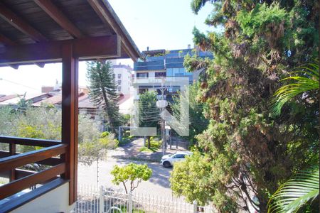 Suíte - Vista de casa à venda com 4 quartos, 313m² em Jardim Lindóia, Porto Alegre