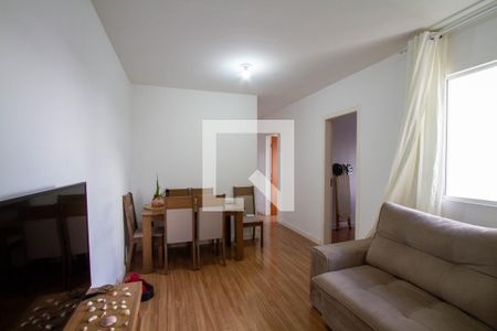Sala de apartamento para alugar com 3 quartos, 60m² em Santa Cândida, Curitiba