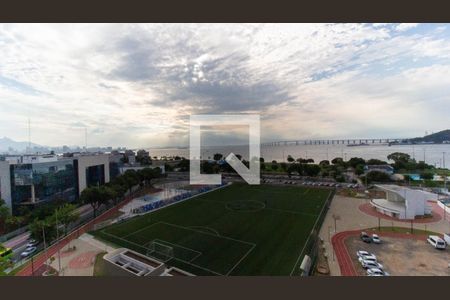 Vista/Sacada/Sala de apartamento à venda com 2 quartos, 77m² em São Domingos, Niterói