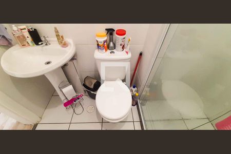 Banheiro de apartamento para alugar com 2 quartos, 72m² em Novo Osasco, Osasco