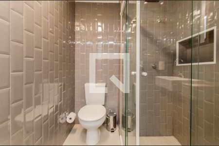 Banheiro de kitnet/studio para alugar com 1 quarto, 31m² em Vila Mariana, São Paulo