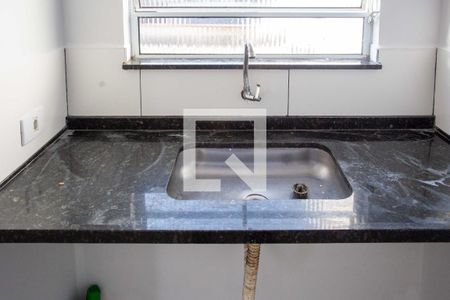 Sala/Cozinha de casa para alugar com 1 quarto, 28m² em Taboão, Diadema