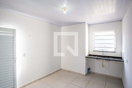 Sala/Cozinha de casa para alugar com 1 quarto, 28m² em Taboão, Diadema
