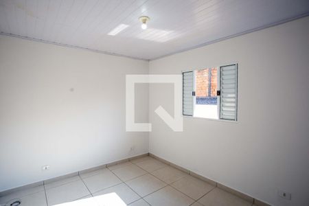 Quarto de casa para alugar com 1 quarto, 28m² em Taboão, Diadema