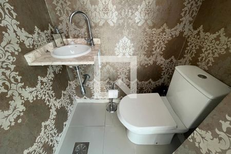 Lavabo de apartamento para alugar com 2 quartos, 80m² em Pompéia, Santos