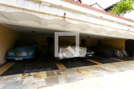 Garagem de casa à venda com 8 quartos, 750m² em Morumbi, São Paulo