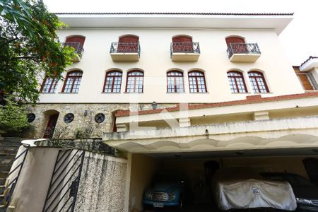 Fachada de casa à venda com 8 quartos, 750m² em Morumbi, São Paulo