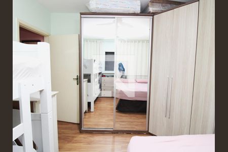 Quarto de casa à venda com 2 quartos, 65m² em Parque Novo Mundo, São Paulo
