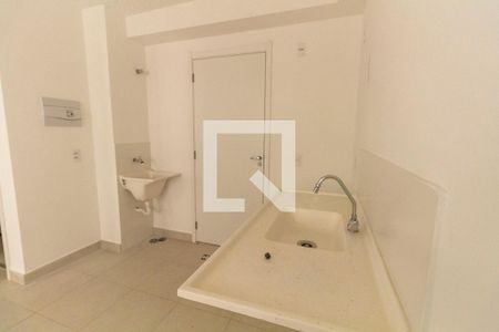 Cozinha de apartamento à venda com 2 quartos, 36m² em Vila Graciosa, São Paulo