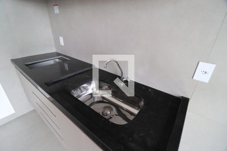 Sala/Cozinha de apartamento para alugar com 1 quarto, 34m² em Saraiva, Uberlândia