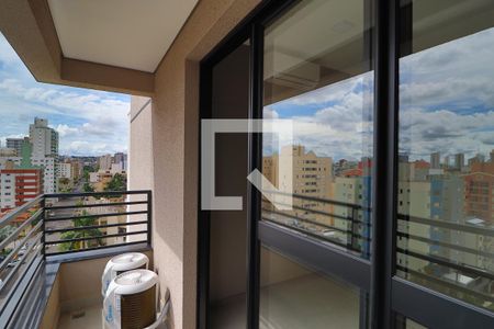 Sacada de apartamento para alugar com 1 quarto, 34m² em Saraiva, Uberlândia