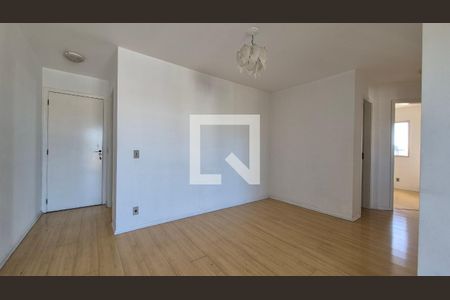 Sala de apartamento para alugar com 3 quartos, 70m² em Vila Bela Vista, Santo André