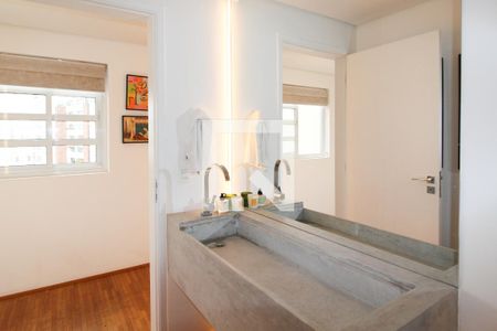 Lavabo de apartamento à venda com 4 quartos, 180m² em Vila Nova Conceição, São Paulo