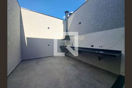 Casa à venda com 3 quartos, 165m² em Vila Carrão, São Paulo