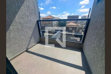 Casa à venda com 3 quartos, 165m² em Vila Carrão, São Paulo
