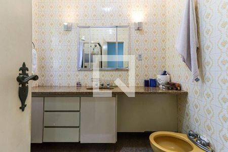 Casa à venda com 3 quartos, 289m² em Mirandópolis, São Paulo