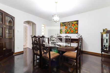 Casa à venda com 3 quartos, 289m² em Mirandópolis, São Paulo