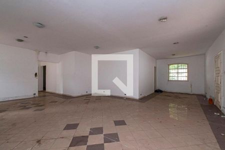 Casa à venda com 4 quartos, 265m² em Boaçava, São Paulo